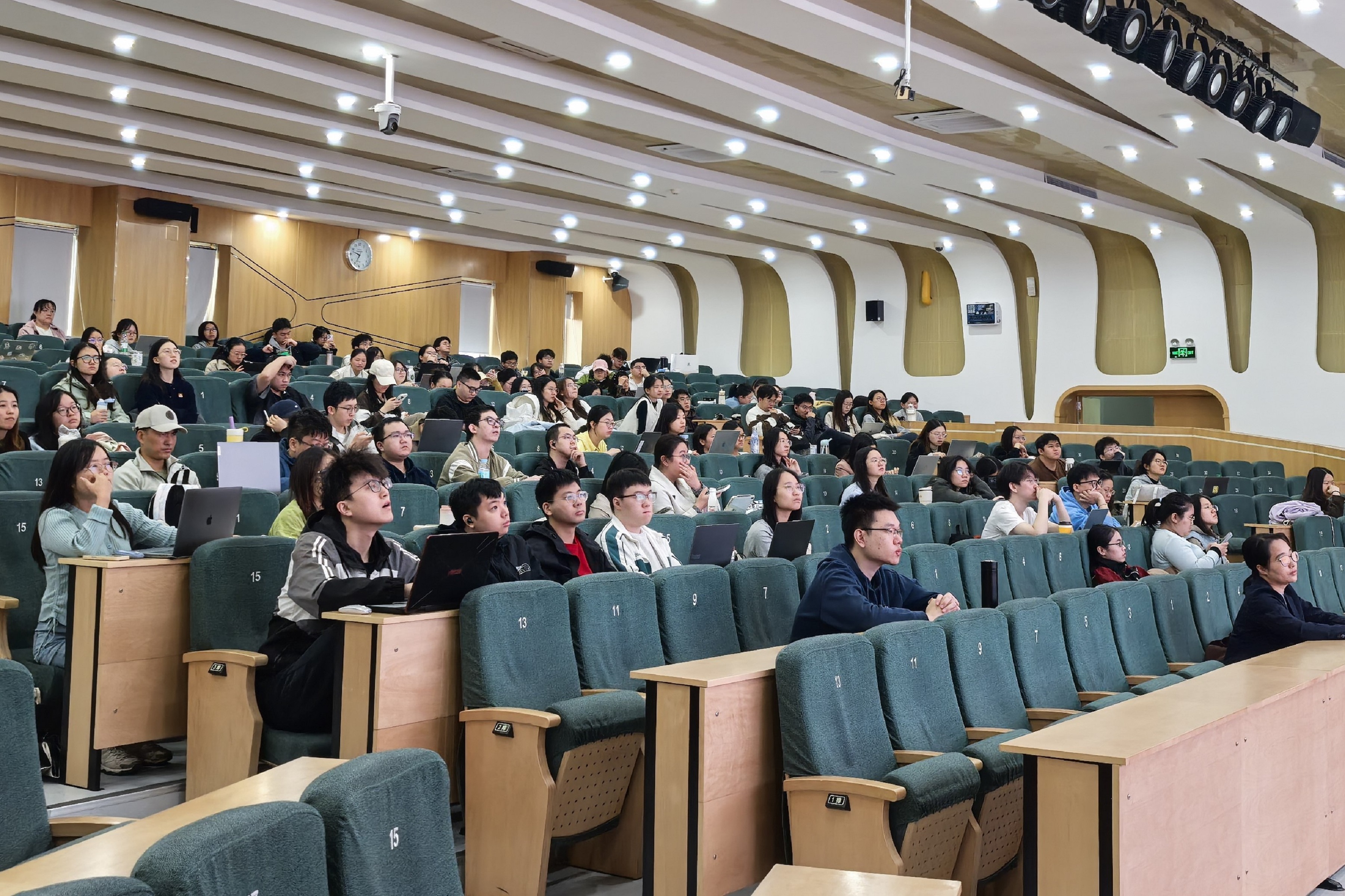 图1.jpg